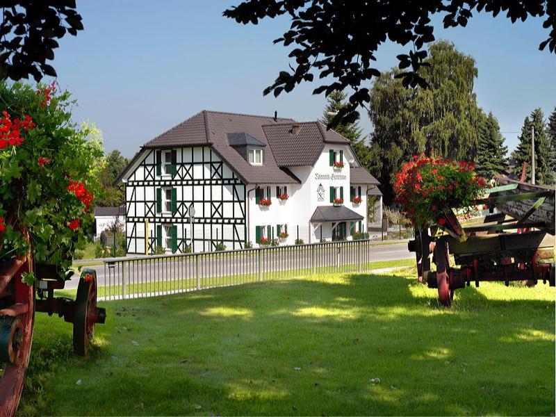 Lohmann'S Romantik Hotel Gravenberg Langenfeld  Eksteriør billede