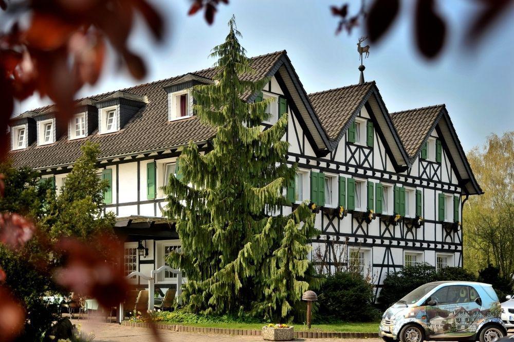 Lohmann'S Romantik Hotel Gravenberg Langenfeld  Eksteriør billede